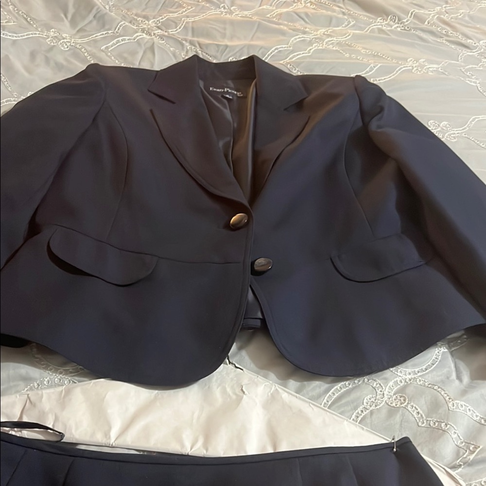 Elegant Black Women's Jacket & Coat - Picture 4 of 4